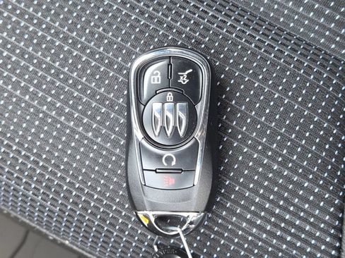 New 2026 Buick Envista Preferred FWD image 37