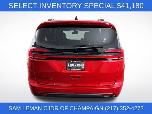 New 2026 Chrysler Pacifica Select w/ S Appearance Package image 6
