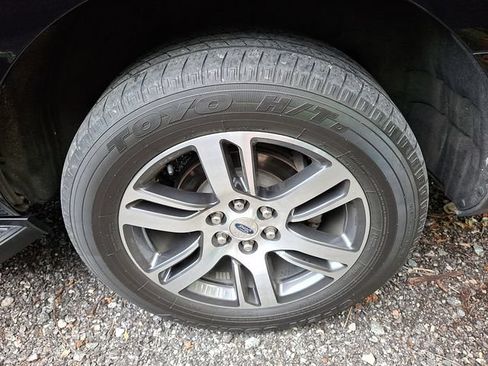 Used 2024 Ford Expedition Max Limited AWD/4WD image 8
