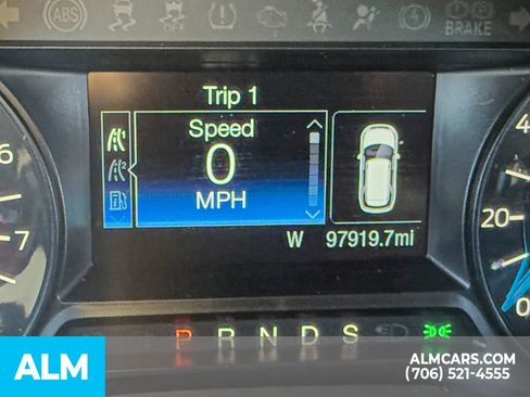 Used 2018 Ford Explorer XLT image 23