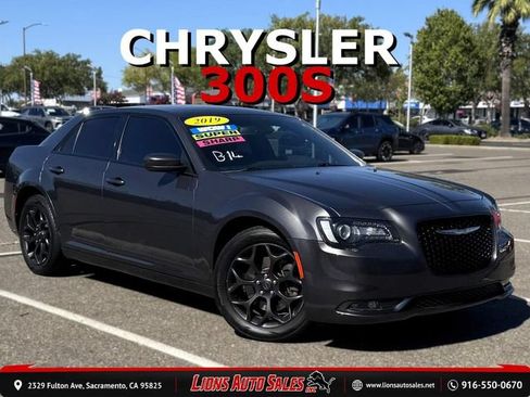 Used 2019 Chrysler 300 S AWD/4WD image 1