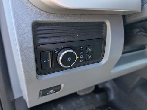 New 2026 Ford F250 XL w/ XL Chrome Package AWD/4WD image 15