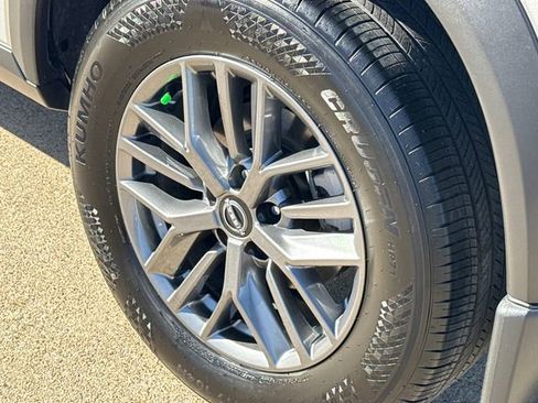 Certified 2025 Nissan Rogue S image 10