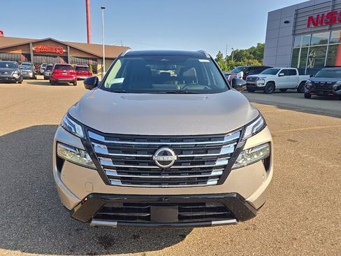 New 2026 Nissan Rogue Platinum w/ Platinum Premium Package image 2