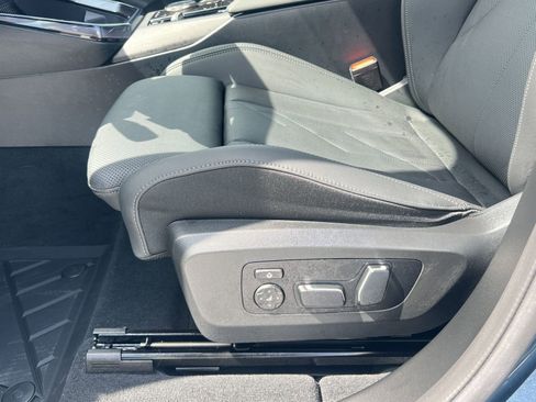 Used 2025 BMW X3 xDrive30i w/ Convenience Package image 14