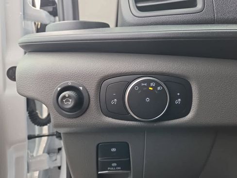 New 2026 Ford Transit 250 148 Medium Roof image 22