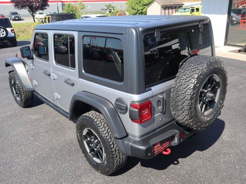 Used 2018 Jeep Wrangler Unlimited Rubicon AWD/4WD image 13
