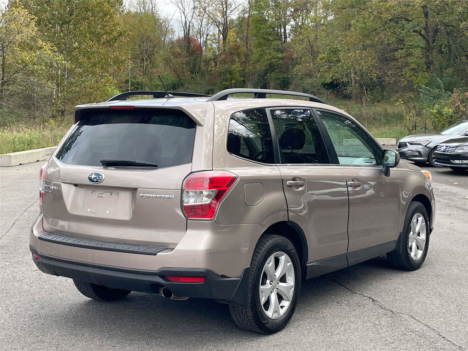 Used 2015 Subaru Forester 2.5i Limited AWD/4WD image 5