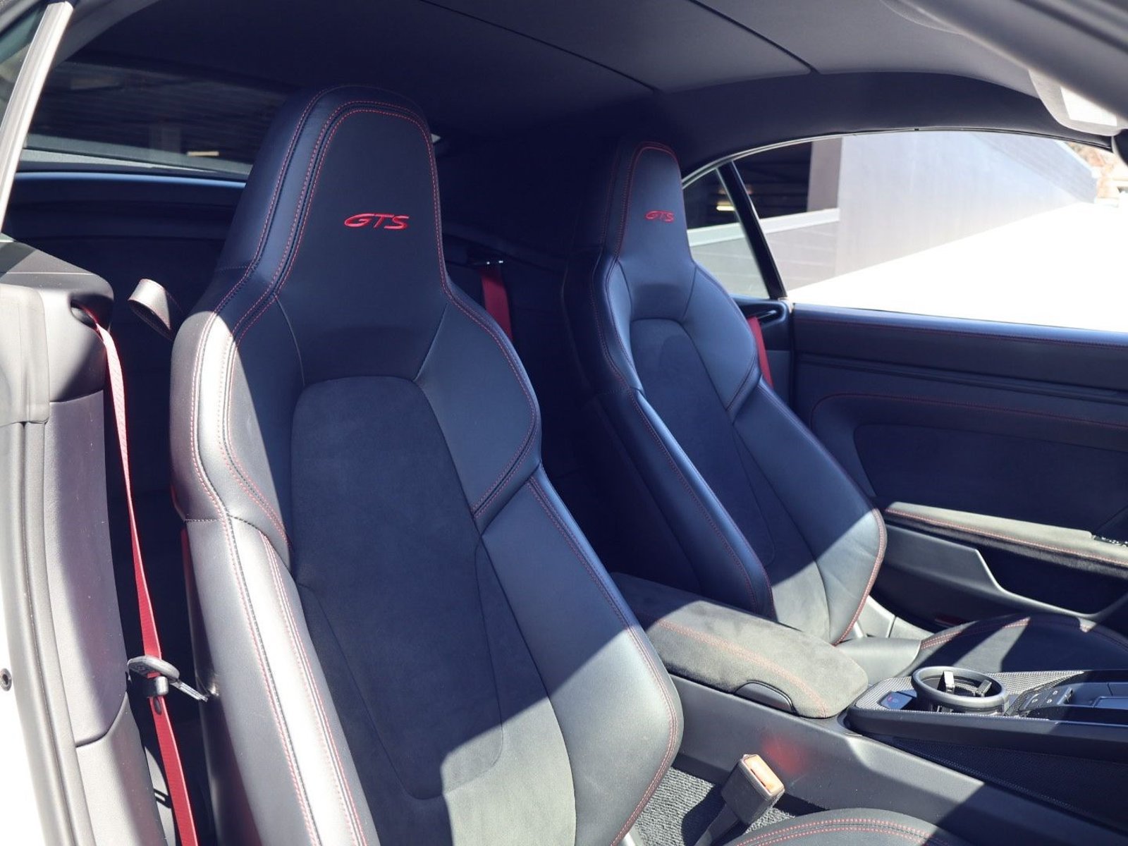 Certified 2024 Porsche 911 Carrera GTS RWD image 24