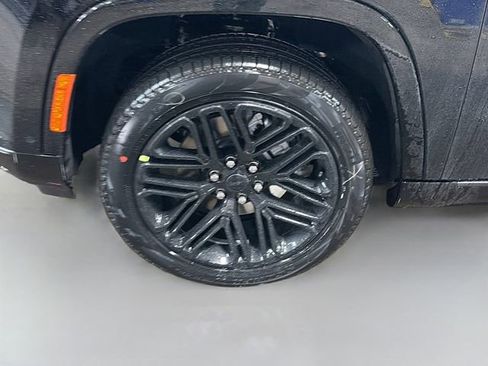 New 2026 Jeep Grand Wagoneer Limited AWD/4WD image 35