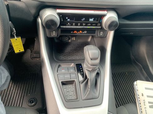 Used 2024 Toyota RAV4 LE image 12