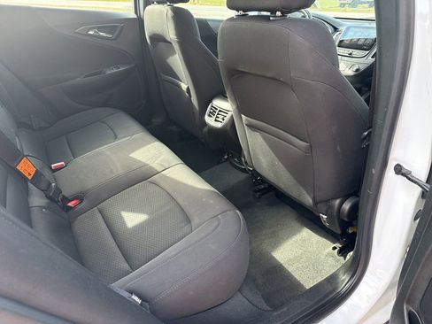 Used 2017 Chevrolet Malibu LT image 20