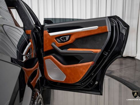 Used 2019 Lamborghini Urus image 50
