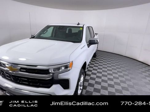 Used 2023 Chevrolet Silverado 1500 LT image 3