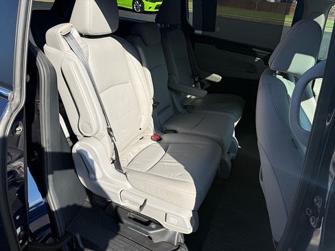 Used 2024 Honda Odyssey EX-L image 23