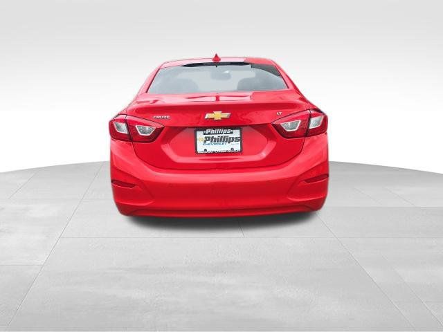 Used 2019 Chevrolet Cruze LT w/ Convenience Package FWD image 9