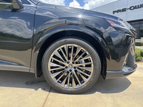 Used 2026 Lexus RX 450h AWD w/ Convenience Package image 13
