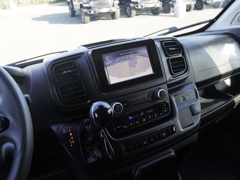 Used 2025 RAM ProMaster 2500 w/ Convenience Group FWD image 14