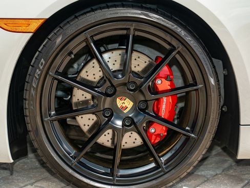 Used 2025 Porsche 718 Cayman GTS RWD image 34