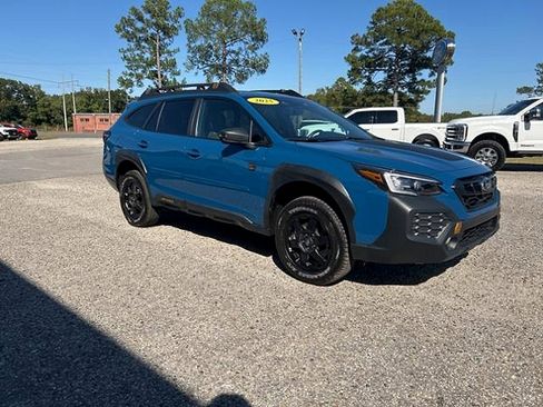 Used 2025 Subaru Outback Wilderness image 4