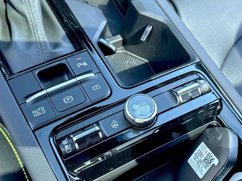 Used 2025 Kia K5 GT w/ GT1 Package FWD image 24