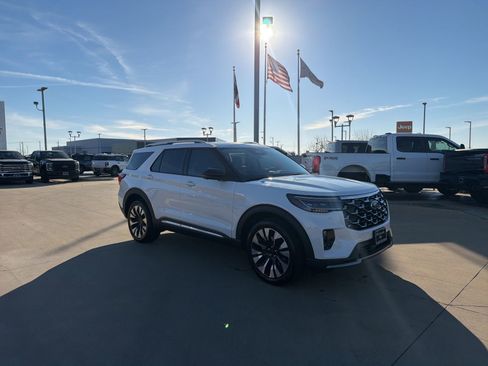 New 2026 Ford Explorer Platinum w/ LUX Leather Package image 8