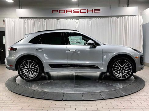 New 2026 Porsche Macan image 8