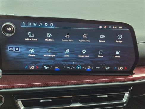 Used 2025 Chevrolet Traverse Z71 w/ Driver Confidence Package AWD/4WD image 13