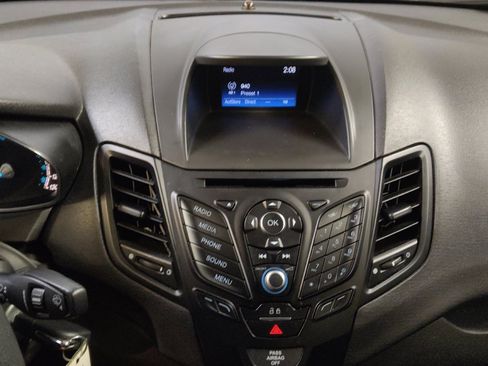 Used 2019 Ford Fiesta SE image 25