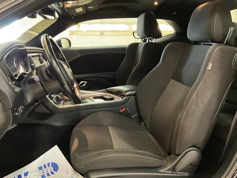 Certified 2022 Dodge Challenger GT image 11