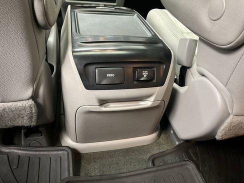 Used 2017 Toyota Sienna XLE Premium image 14
