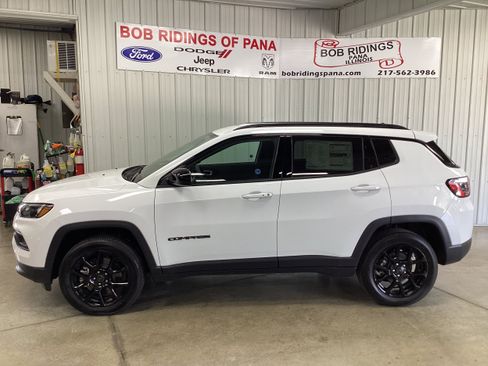 New 2026 Jeep Compass Latitude AWD/4WD image 2
