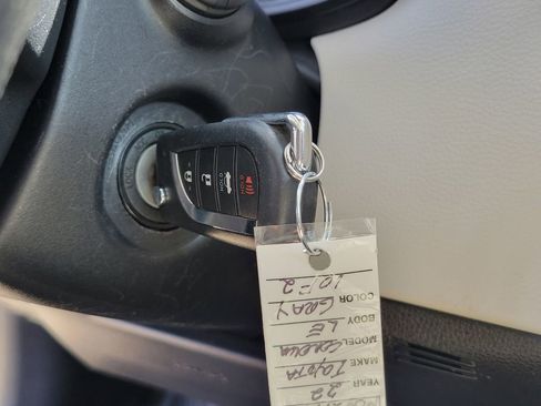 Used 2022 Toyota Corolla LE image 26