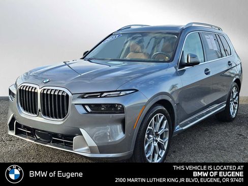 Used 2023 BMW X7 xDrive40i w/ Parking Assistance Package image 6