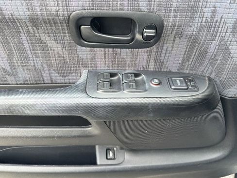 Used 2003 Honda CR-V LX image 23