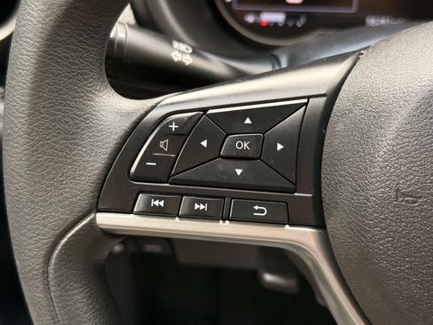 Used 2019 Nissan Kicks SV FWD image 35