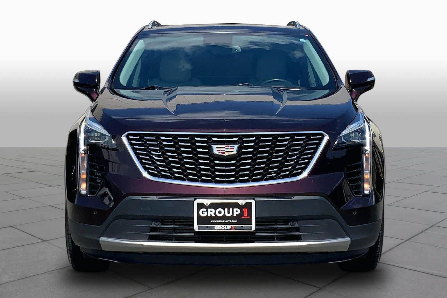 Used 2021 Cadillac XT4 Premium Luxury w/ Cold Weather Package FWD image 4