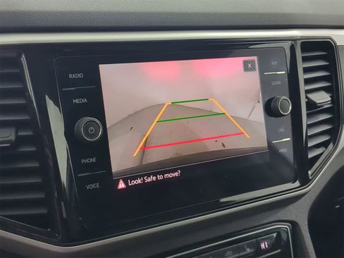 Used 2022 Volkswagen Atlas SE image 30