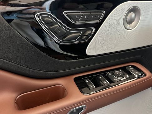 New 2026 Lincoln Aviator Reserve w/ Luxury Package RWD image 10