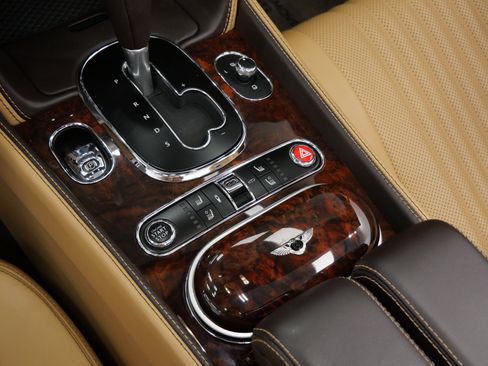 Used 2018 Bentley Continental GT AWD/4WD image 26