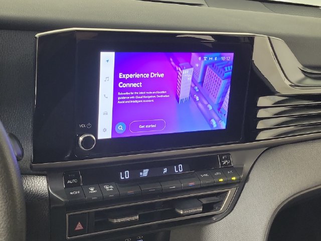 Used 2025 Toyota Camry Hybrid FWD image 28
