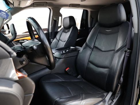 Used 2016 Cadillac Escalade 2WD image 16