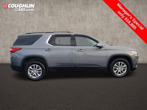 Used 2020 Chevrolet Traverse LT image 8