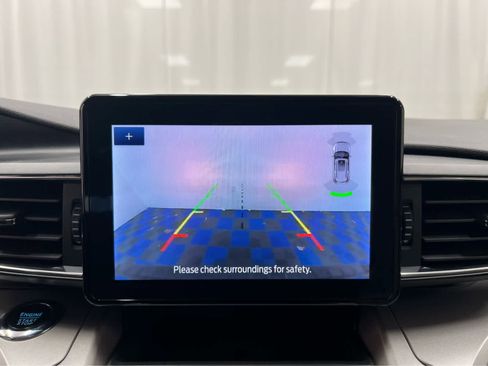 Used 2024 Ford Explorer XLT w/ Equipment Group 202A image 30