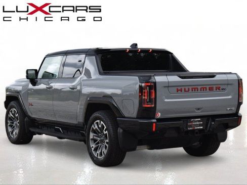 Used 2024 GMC Hummer EV 3X w/ LPO, Illumination Package AWD/4WD image 9