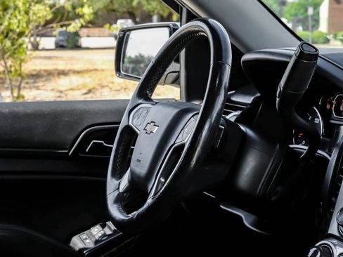 Used 2020 Chevrolet Tahoe Premier AWD/4WD image 12
