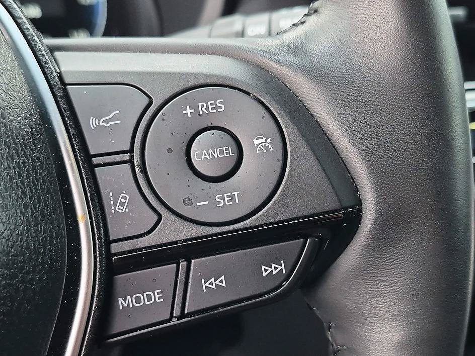 Used 2023 Toyota Venza Limited AWD/4WD image 19