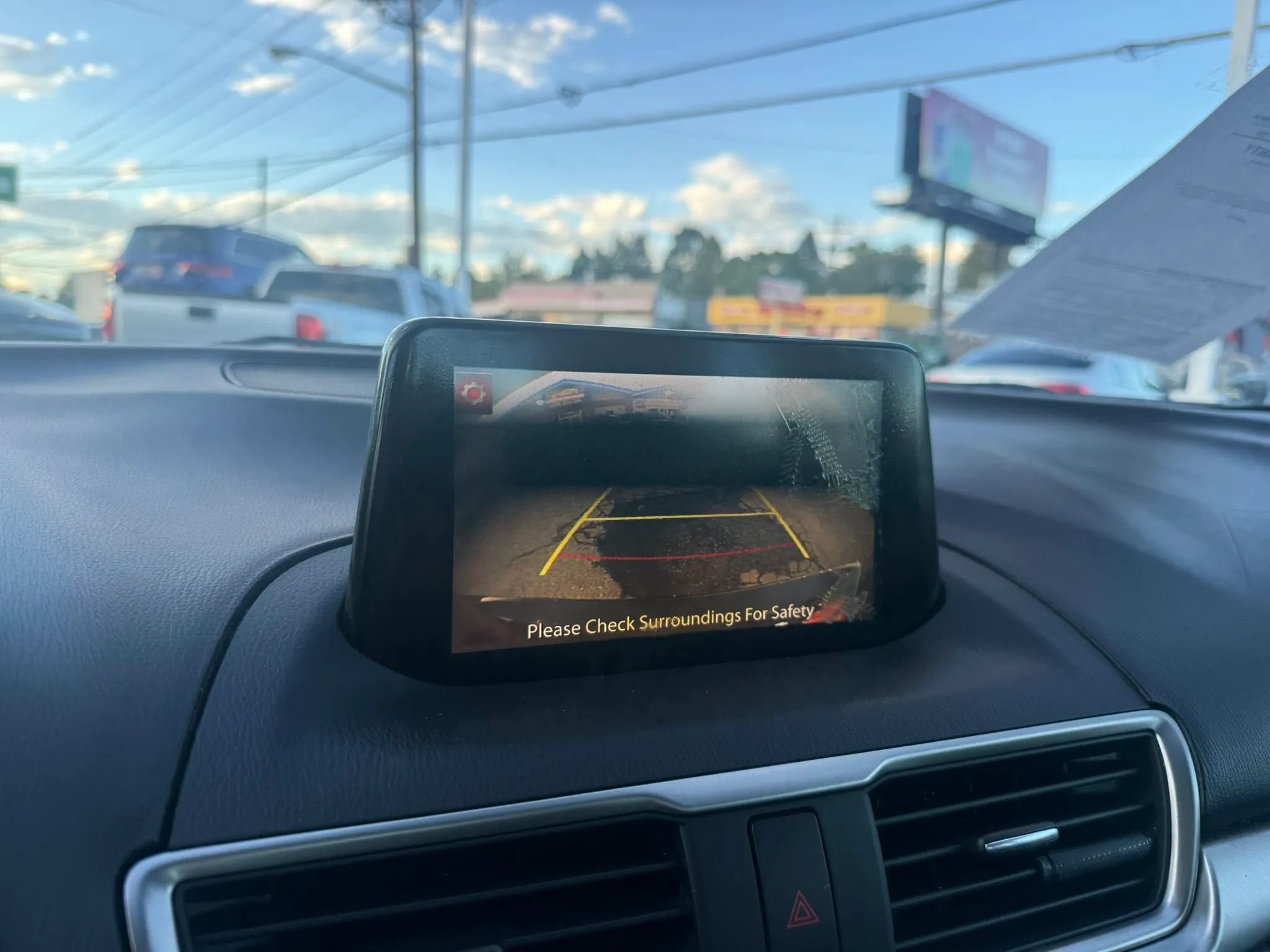 Used 2018 MAZDA MAZDA3 Touring FWD image 15