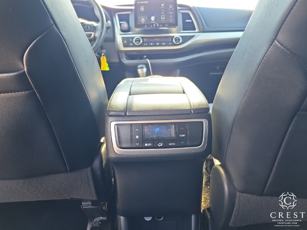 Used 2015 Toyota Highlander Plus FWD image 23