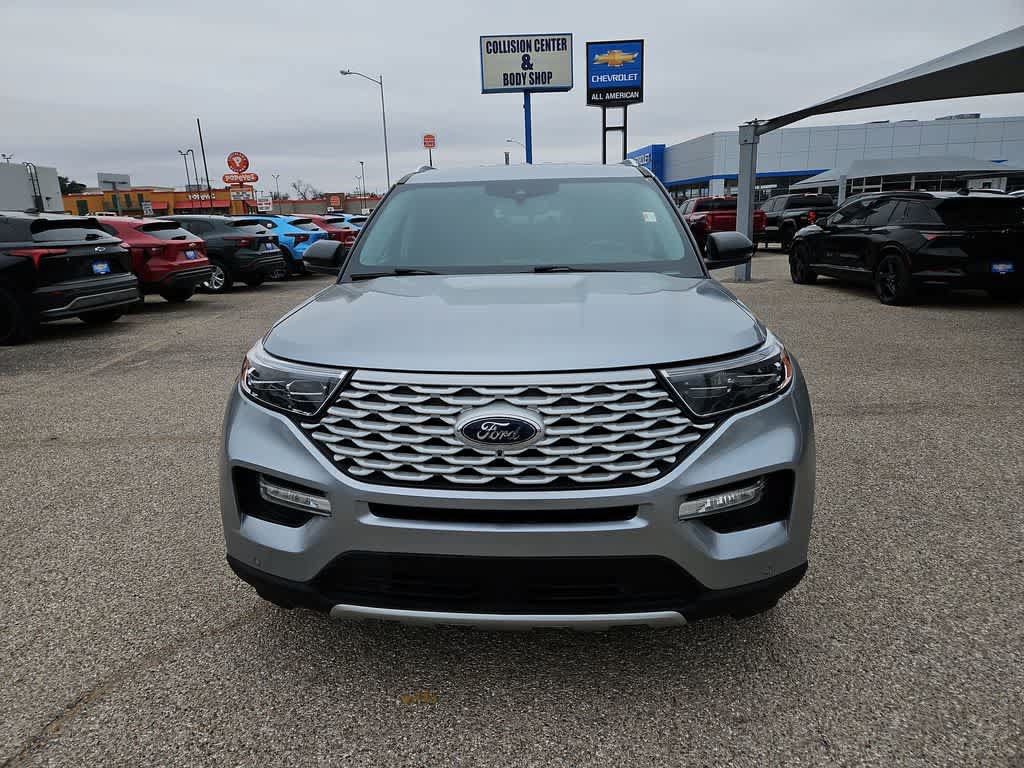Used 2022 Ford Explorer Limited w/ Hybrid Equipment Group 310A AWD/4WD image 3